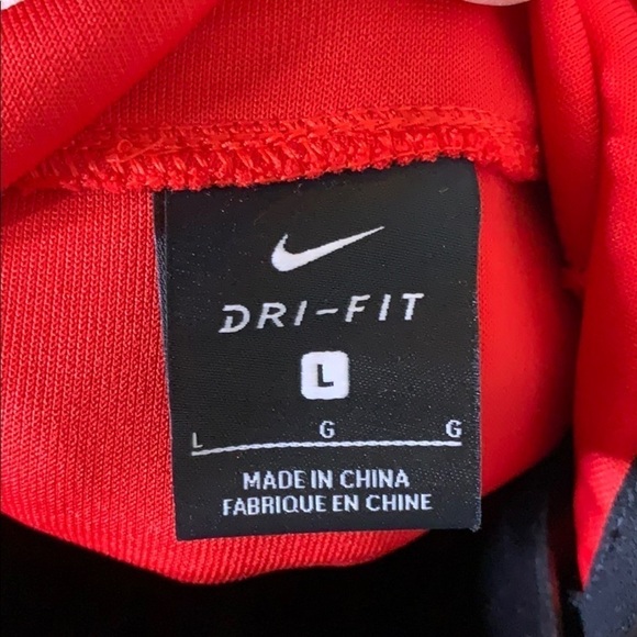 NWOT Nike Mens Dri-Fit red hoodie size- L - Picture 4 of 4